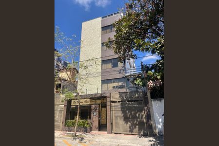 Casa à venda com 202m², 3 quartos e 3 vagas