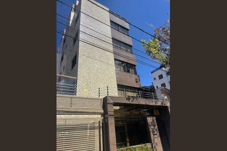 Casa à venda com 202m², 3 quartos e 3 vagas