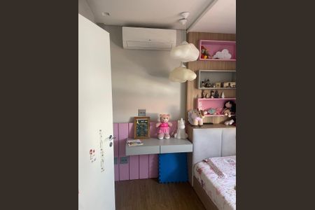 Casa à venda com 202m², 3 quartos e 3 vagas