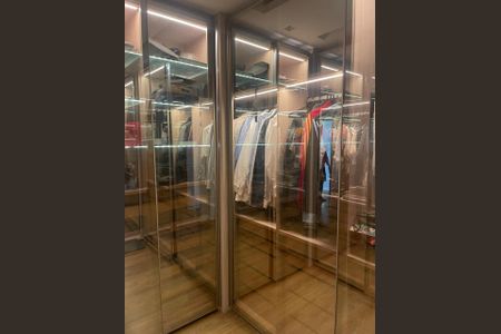 Casa à venda com 202m², 3 quartos e 3 vagas