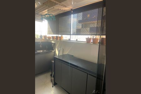 Casa à venda com 202m², 3 quartos e 3 vagas