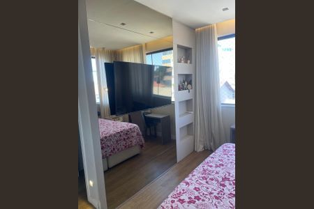 Casa à venda com 202m², 3 quartos e 3 vagas