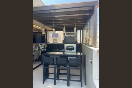 Casa à venda com 202m², 3 quartos e 3 vagas