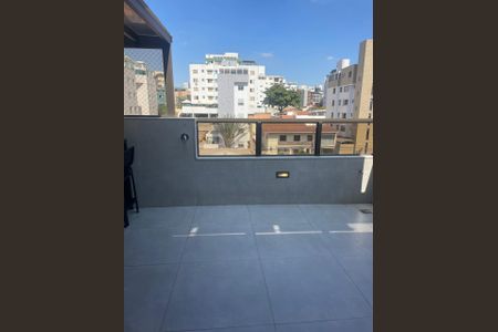 Casa à venda com 202m², 3 quartos e 3 vagas