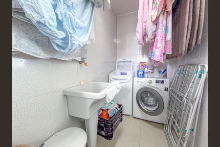 Apartamento à venda com 126m², 4 quartos e 4 vagas Apartamento à venda com 126m², 4 quartos e 4 vagasÁrea de Serviço