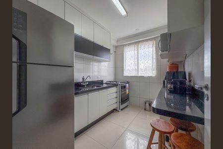 Apartamento à venda com 126m², 4 quartos e 4 vagas Apartamento à venda com 126m², 4 quartos e 4 vagasCozinha