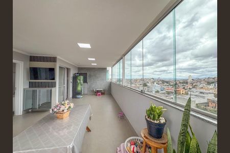 Apartamento à venda com 126m², 4 quartos e 4 vagas Apartamento à venda com 126m², 4 quartos e 4 vagasTerraço
