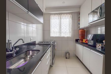 Apartamento à venda com 126m², 4 quartos e 4 vagas Apartamento à venda com 126m², 4 quartos e 4 vagasCozinha