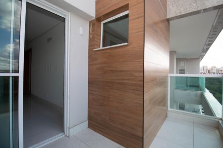 Apartamento para alugar com 162m², 4 quartos e 3 vagas Apartamento para alugar com 162m², 4 quartos e 3 vagasSacada