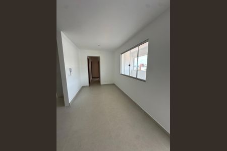 Casa à venda com 3 quartos, 79m² em Santa Rosa, Belo Horizonte
