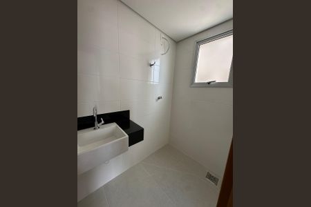Casa à venda com 3 quartos, 79m² em Santa Rosa, Belo Horizonte