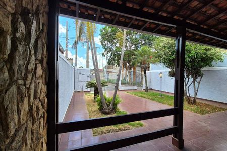 Vista da Sala de casa para alugar com 3 quartos, 169m² em Cidade Jardim, Campinas