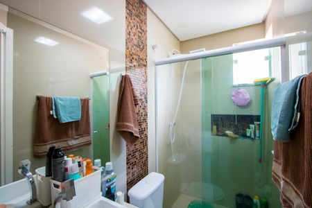 Casa à venda com 150m², 3 quartos e 2 vagasBanheiro do quarto 1