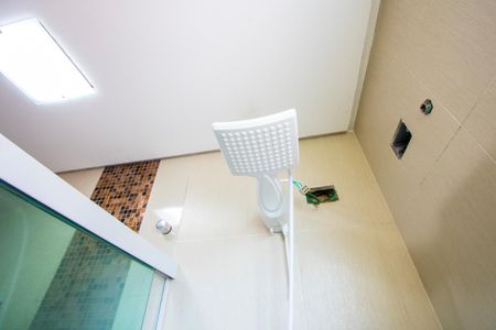 Casa à venda com 150m², 3 quartos e 2 vagasBanheiro do quarto 1