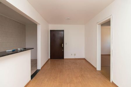 Sala de apartamento para alugar com 2 quartos, 60m² em Medianeira, Porto Alegre
