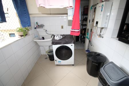 Apartamento para alugar com 153m², 4 quartos e 4 vagasÁrea de Serviço