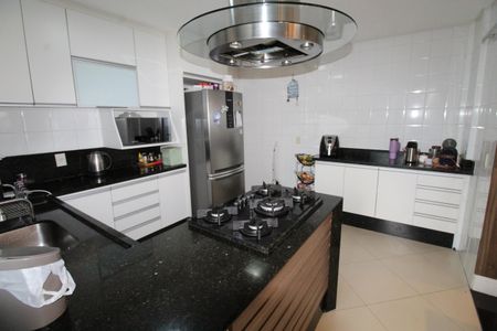 Apartamento para alugar com 153m², 4 quartos e 4 vagasCozinha