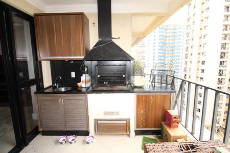 Apartamento para alugar com 153m², 4 quartos e 4 vagasSacada Sala 1