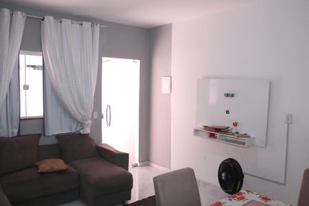 sala de casa para alugar com 2 quartos, 86m² em Comendador Soares, Nova Iguaçu