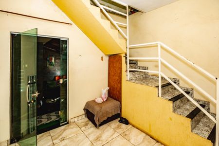 Casa para alugar com 3 quartos, 180m² em Floramar, Belo Horizonte