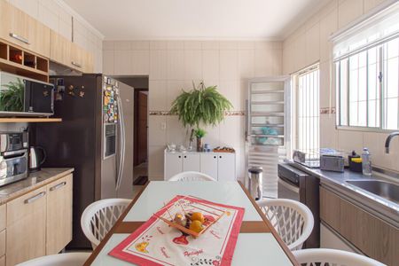 Cozinha  de casa à venda com 3 quartos, 167m² em Parque Boturussu, São Paulo