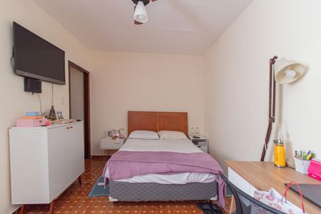 Casa à venda com 167m², 3 quartos e 1 vaga Casa à venda com 167m², 3 quartos e 1 vagaSuite