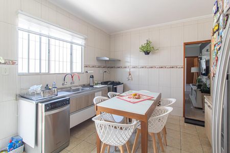 Casa à venda com 167m², 3 quartos e 1 vaga Casa à venda com 167m², 3 quartos e 1 vagaCozinha