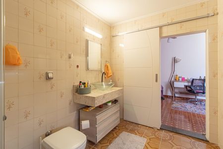 Casa à venda com 167m², 3 quartos e 1 vaga Casa à venda com 167m², 3 quartos e 1 vagaBanheiro da Suíte