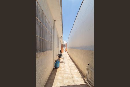 Casa à venda com 167m², 3 quartos e 1 vaga Casa à venda com 167m², 3 quartos e 1 vagaCorredor