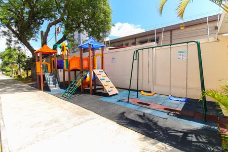 Apartamento para alugar com 67m², 3 quartos e 1 vagaÁrea comum - Playground