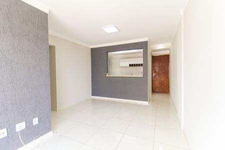 Sala de apartamento para alugar com 3 quartos, 67m² em Vila Carmosina, São Paulo