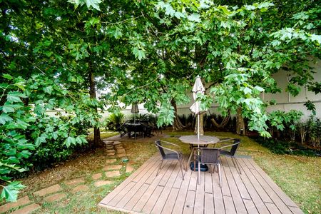 Apartamento à venda com 122m², 2 quartos e 2 vagasDeck da piscina