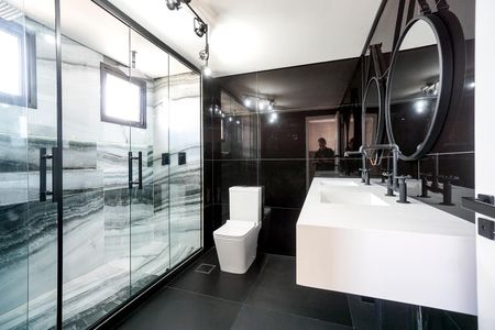 Apartamento à venda com 122m², 2 quartos e 2 vagasBanheiro da suíte 02