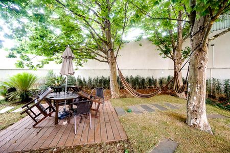 Apartamento à venda com 122m², 2 quartos e 2 vagasDeck da piscina