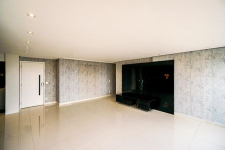 Apartamento à venda com 122m², 2 quartos e 2 vagasSala e varanda