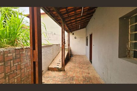 Casa à venda com 200m², 2 quartos e 2 vagas