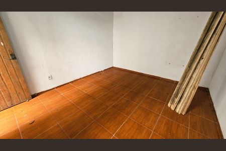 Casa à venda com 200m², 2 quartos e 2 vagas