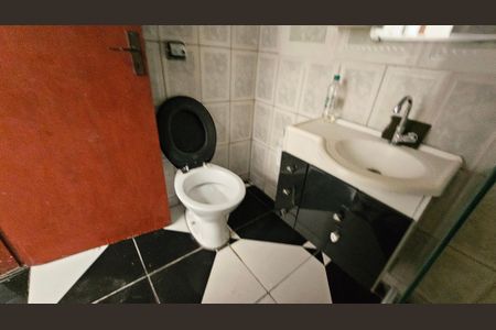 Casa à venda com 200m², 2 quartos e 2 vagas