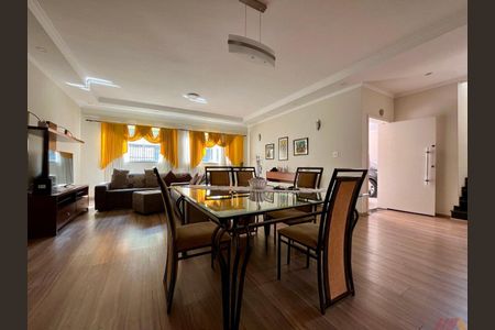 Casa à venda com 3 quartos, 1200m² em Jardim São Paulo, São Paulo