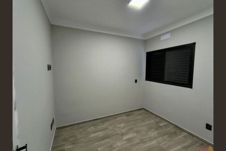 Casa à venda com 3 quartos, 200m² em Vila Talarico, São Paulo