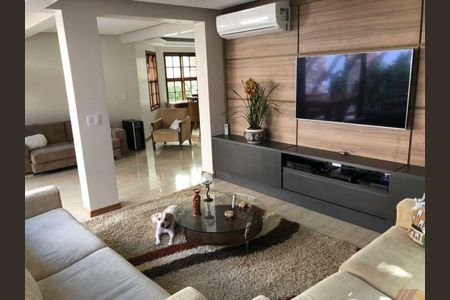 Casa à venda com 4 quartos, 340m² em Vila Albertina, São Paulo