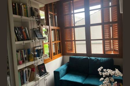 Casa à venda com 4 quartos, 340m² em Vila Albertina, São Paulo