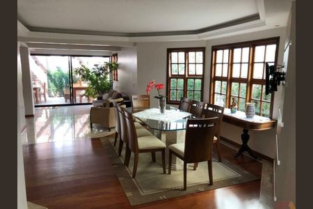 Casa à venda com 4 quartos, 340m² em Vila Albertina, São Paulo