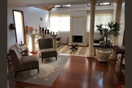 Casa à venda com 4 quartos, 340m² em Vila Albertina, São Paulo