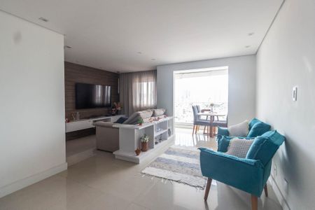 Apartamento à venda com 67m², 2 quartos e 1 vagaSala