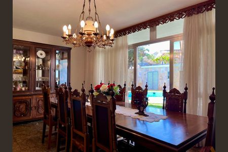 Casa à venda com 5 quartos, 800m² em Jardim Sao Bento, São Paulo