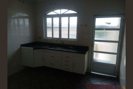 Casa à venda com 3 quartos, 160m² em Vila Aurora (Zona Norte), São Paulo