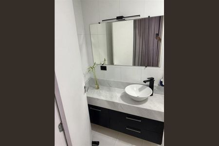 Casa à venda com 2 quartos, 157m² em Vila Paiva, São Paulo