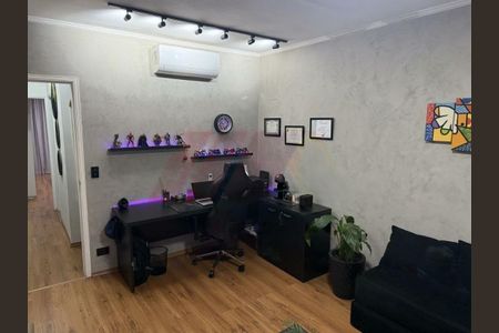 Casa à venda com 2 quartos, 157m² em Vila Paiva, São Paulo