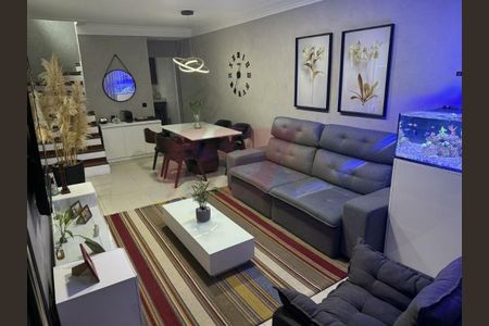 Casa à venda com 2 quartos, 157m² em Vila Paiva, São Paulo